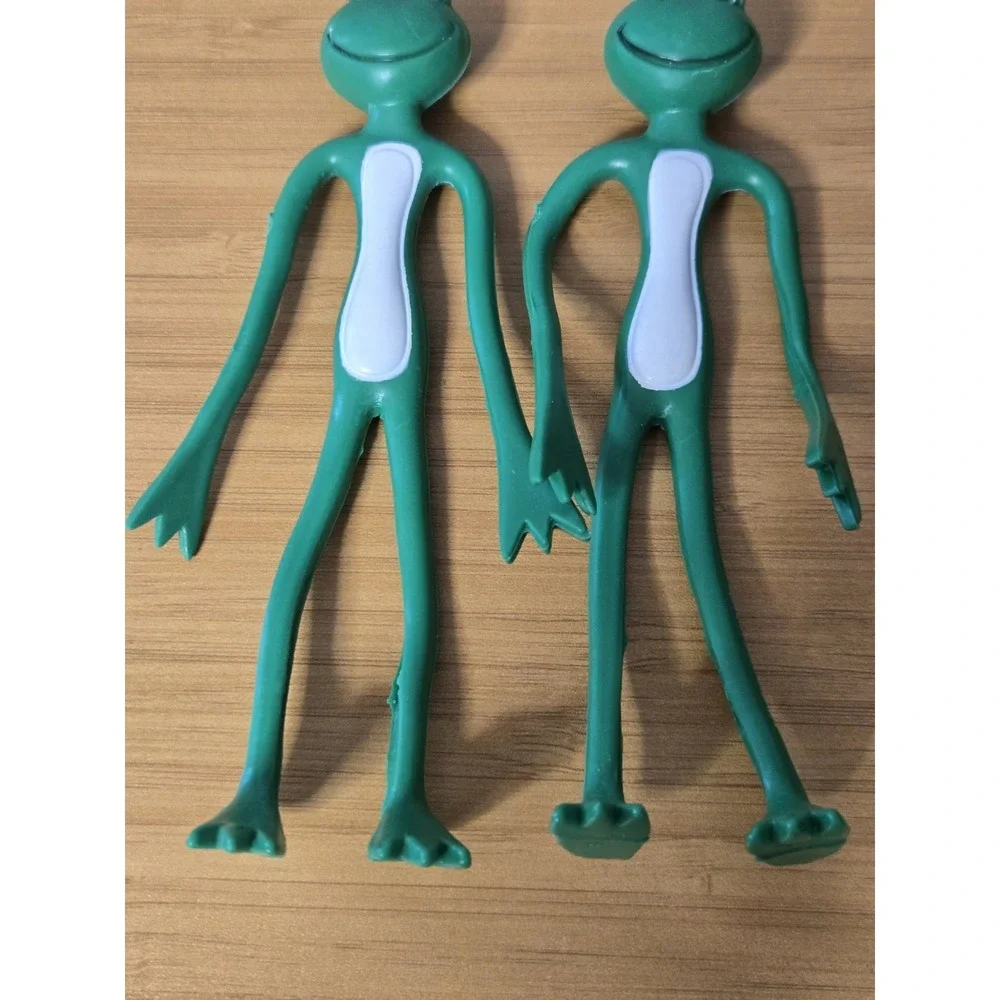 Sun Hill Vintage Bendable Frog Figure 5.5